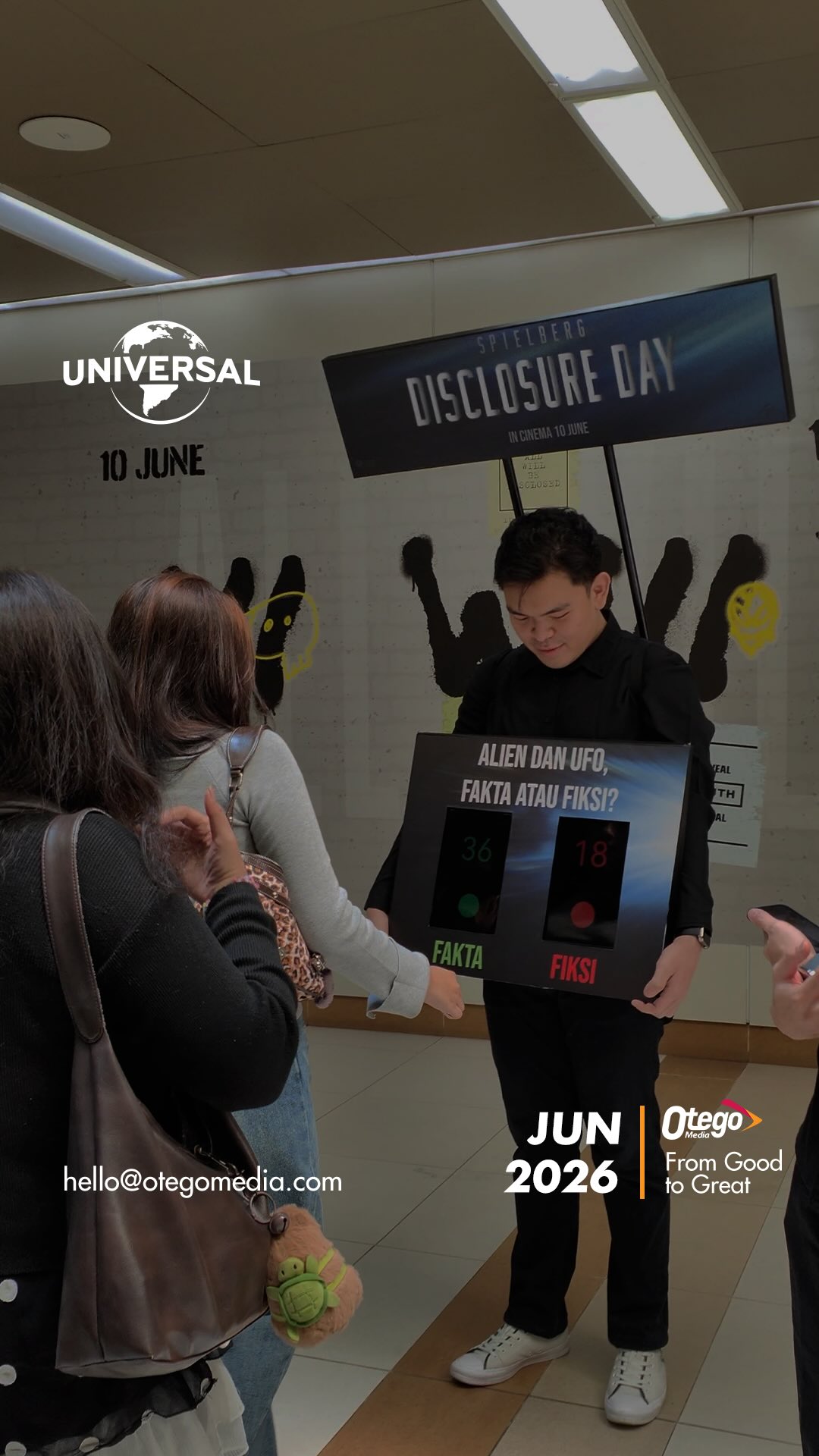 Disclosure Day, film dari sutradara legendaris Steven Spielberg menghadirkan kisah penuh misteri, ketegangan, dan pertanyaan terbesar umat manusia.Saksikan Disclosure Day mulai 10 Juni 2026 di bioskop kesayanganmu!#disclosureday #movierecommendation
